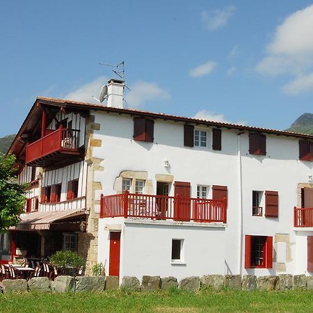 Hotel Pikassaria Sare Esterno foto