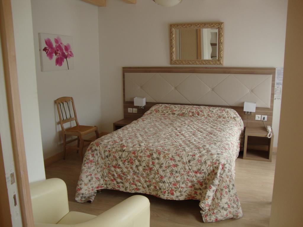 Hotel Pikassaria Sare Esterno foto