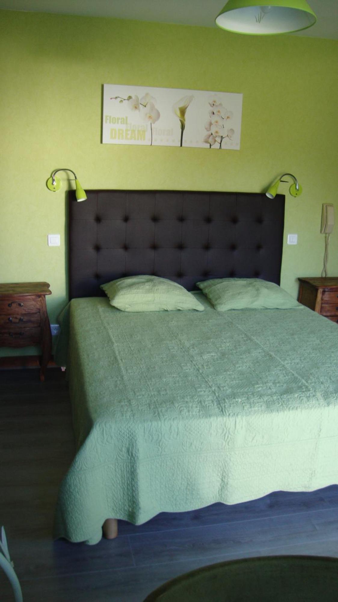 Hotel Pikassaria Sare Esterno foto