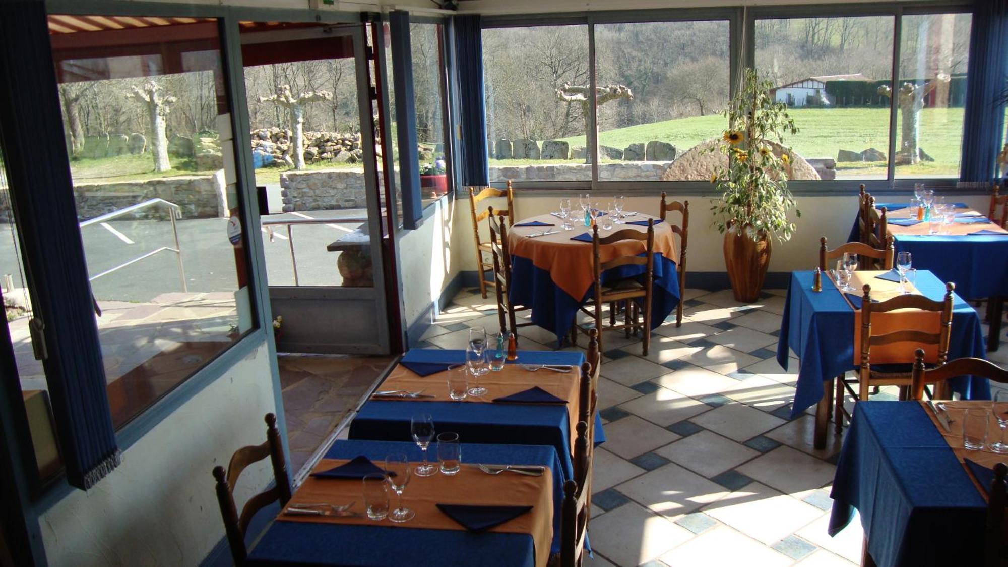 Hotel Pikassaria Sare Esterno foto