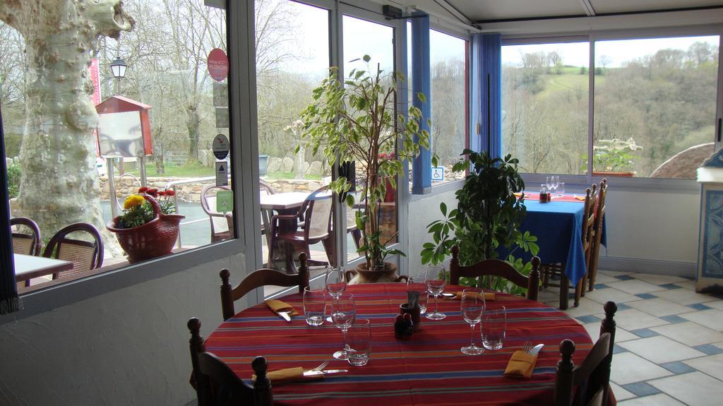 Hotel Pikassaria Sare Esterno foto